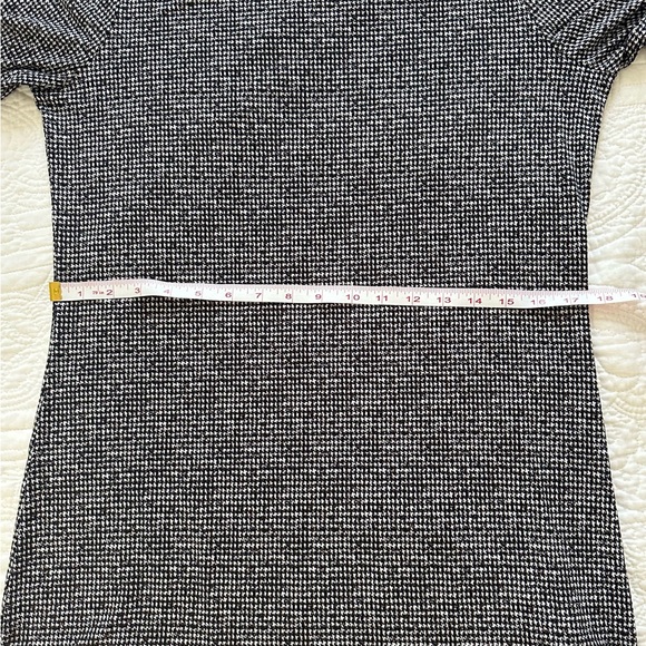 Michael Michael Kors versatile dress with a long sleeve. Size M - Picture 10 of 11